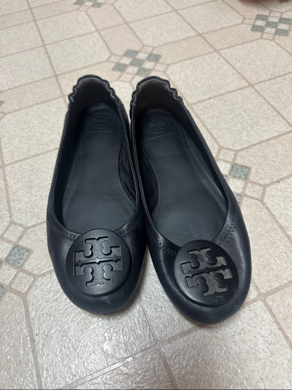 Tory Burch Black Leather Logo Round-Toe Flats